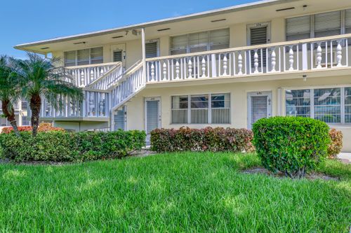 312 Camden N, West Palm Beach, FL, 33417-2043 | Card Image
