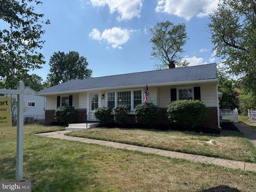 820 Beverly Dr, SOMERDALE, NJ, 08083-1908 | Card Image