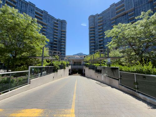 1077-23 Cox Blvd, Markham, ON, L3R7Z9 | Card Image