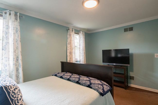 2142 Hawthorne Ln, House other with 3 bedrooms, 2 bathrooms and 12 parking in WAUKEGAN IL | Image 21