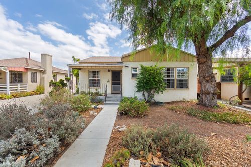3730 Rose Ave, Long Beach, CA, 90807-4333 | Card Image