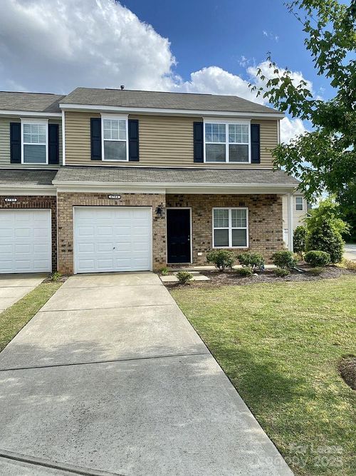 4704 Pepperstone Ln, Charlotte, NC, 28269-4593 | Card Image