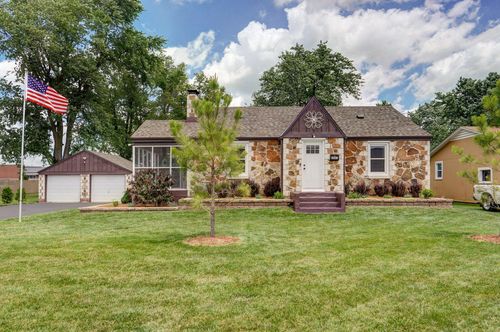 1841 E Dale St, Springfield, MO, 65803-4633 | Card Image