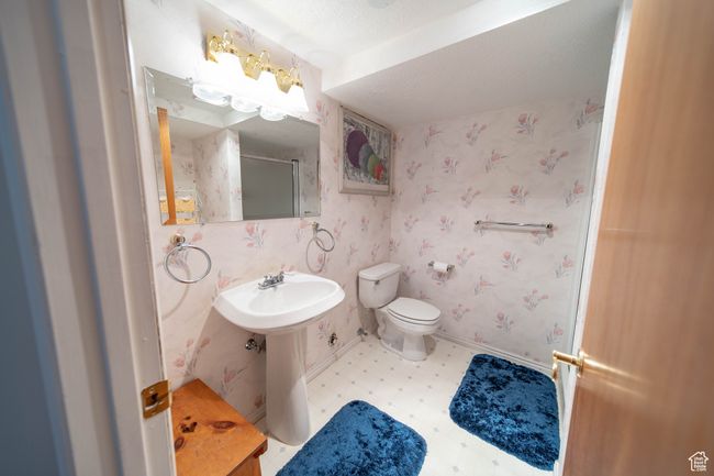 1416 E Valley View Dr, House other with 4 bedrooms, 3 bathrooms and null parking in Wellington UT | Image 39