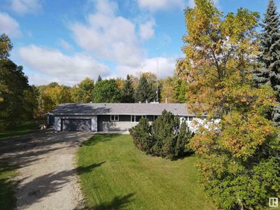 1418 Township Road 540, House other with 7 bedrooms, 5 bathrooms and 10 parking in Parkland County AB | Image 2