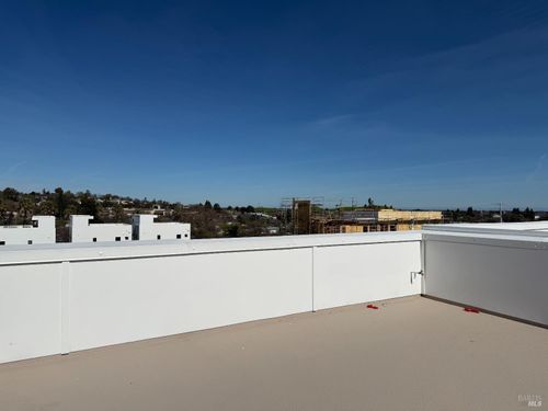 713 Catherine St, Vacaville, CA, 95688-3953 | Card Image