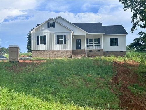 2199 Brookshire Ct, Sophia, NC, 27350-8635 | Card Image