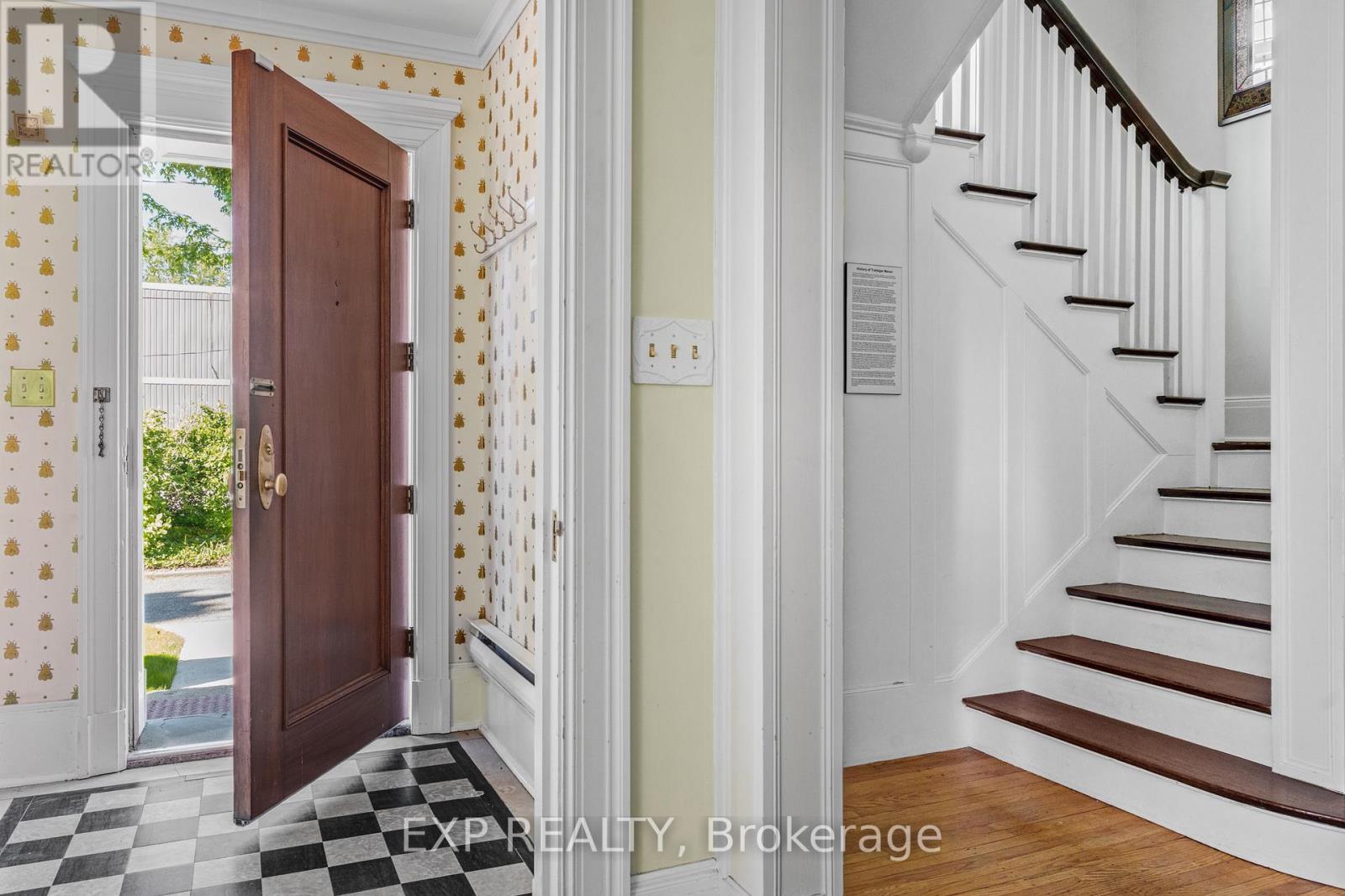 Residential in St. Catharines (Downtown) 5
