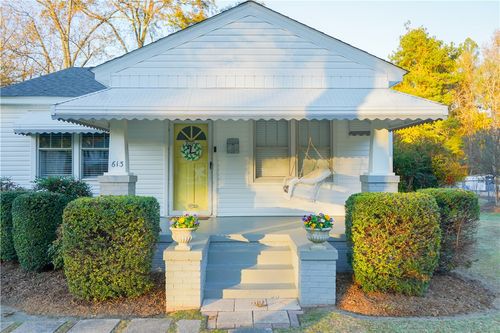 613 Blue Ridge Ave, Belton, SC, 29627-2003 | Card Image