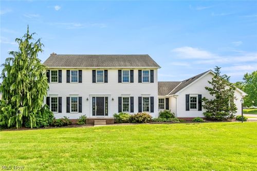906 Southmoor Cir Ne, Canton, OH, 44721-3214 | Card Image