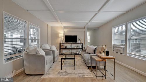 276 5th St, Lothian, MD, 20711-9521 | Card Image