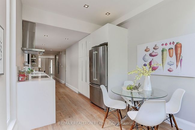 14 Marion St, House attached with 3 bedrooms, 3 bathrooms and null parking in Toronto ON | Image 21