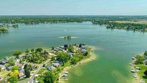 112 Abbott Ln, Brooklyn, MI, 49230-9734 | Card Image