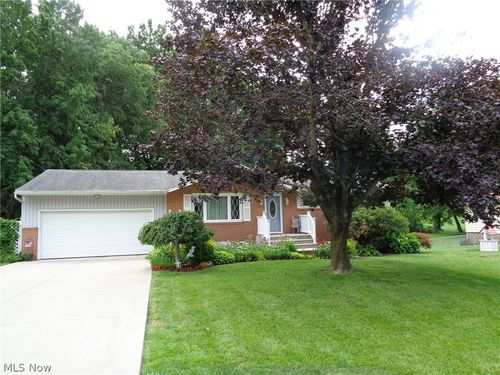 824 39th Street Sw, Canton, OH, 44706 | Card Image