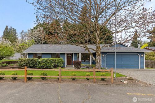 3910 Maple Rd, Lynnwood, WA, 98037-7533 | Card Image