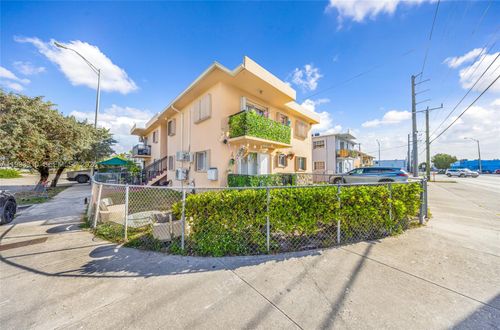 955 W 23rd St, Hialeah, FL, 33010-2041 | Card Image