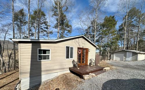 18200 State Route 12, Hinton, WV, 25951-1397 | Card Image