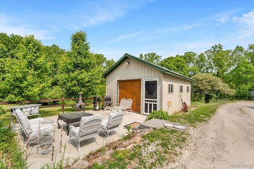 15510 Lillie Rd, Byron, MI, 48418-9514 | Card Image