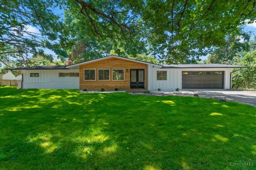 7481 Heatherwood Ln, Anderson, OH, 45244-3210 | Card Image