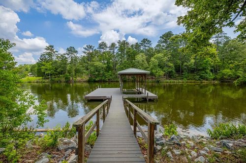2511 Pineland Shores Cir, Cross Hill, SC, 29332-4618 | Card Image