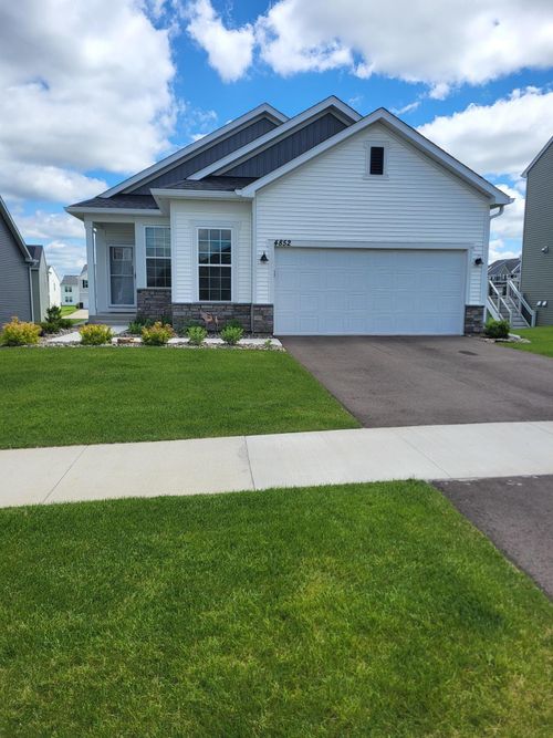 4852 Airlake Dr, Woodbury, MN, 55129-5729 | Card Image