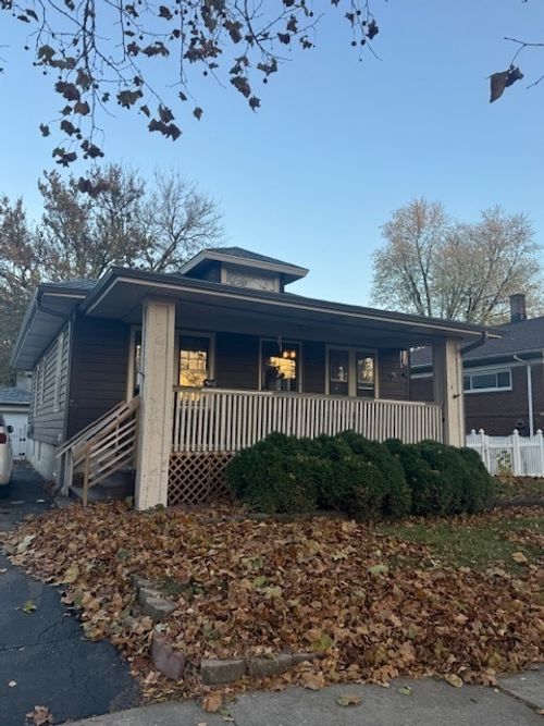 10 Manor Ct, Joliet, IL, 60436-1506 | Card Image