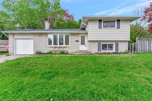 186 Cedarbrae Ave, Waterloo, ON, N2L4S5 | Card Image