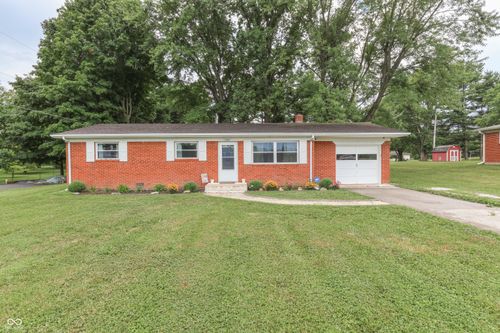 8025 W Sycamore Rd, Fairland, IN, 46126-9674 | Card Image
