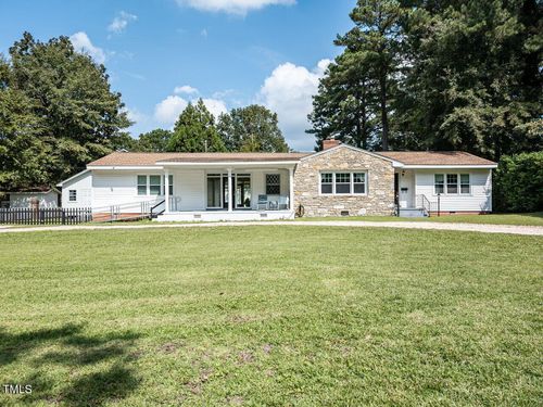 110 W Parker St, Smithfield, NC, 27577-3830 | Card Image