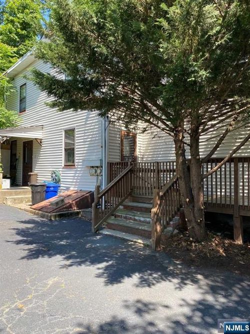 1025 Ringwood Ave, Haskell, NJ, 07420-1402 | Card Image