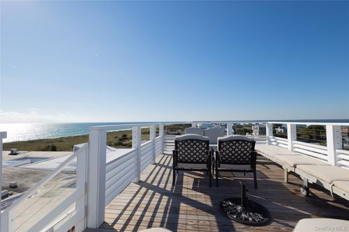 18-539 Dune Rd, Westhampton Beach, NY, 11978-2946 | Card Image