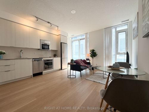 308-101 Erskine Ave, Toronto, ON, M4P0C5 | Card Image