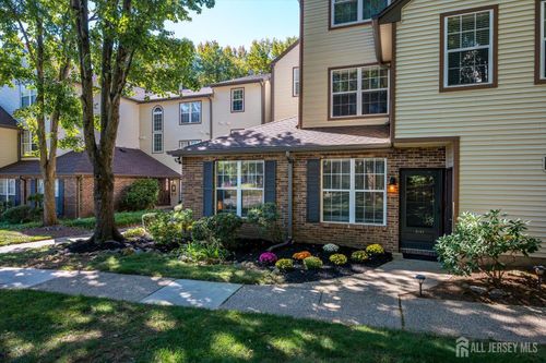 3151 Cypress Ct, MONMOUTH JUNCTION, NJ, 08852-2106 | Card Image