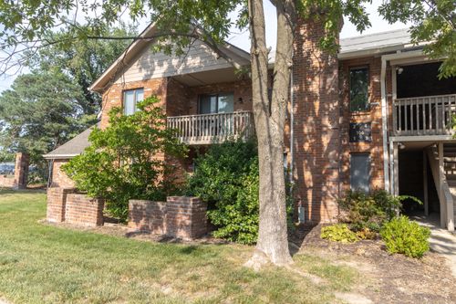 2-106 E Green Meadows Rd, COLUMBIA, MO, 65203-3629 | Card Image