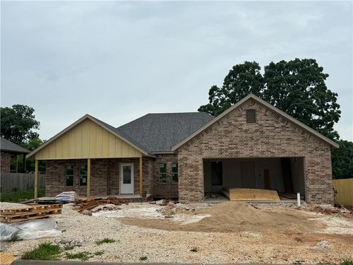 145 W Pitts St, Farmington, AR, 72730-2003 | Card Image