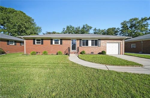 5612 Bingham Dr, Portsmouth, VA, 23703-3725 | Card Image