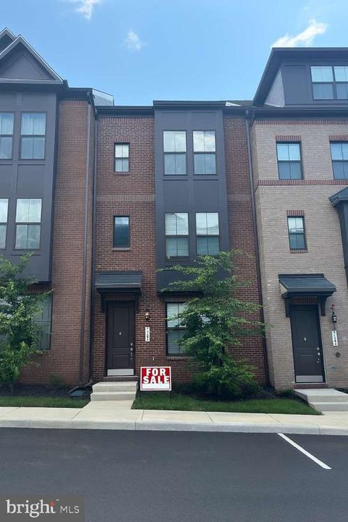 7275 Nittany Ln, ALEXANDRIA, VA, 22306-2356 | Card Image