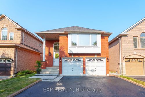 1761 White Cedar Dr, Pickering, ON, L1V6Z1 | Card Image
