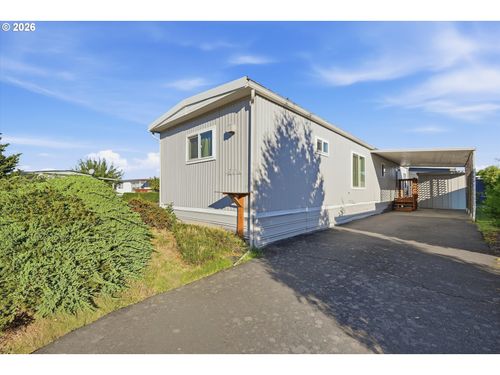 2902 E 2nd St, Newberg, OR, 97132-9641 | Card Image