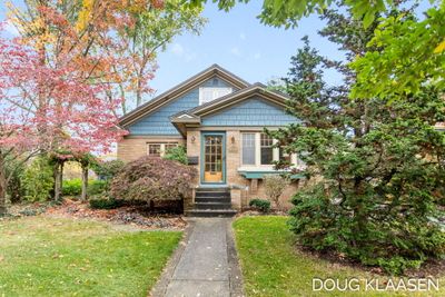 607 Lawndale Court, House other with 3 bedrooms, 3 bathrooms and null parking in Holland MI | Image 1