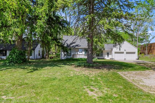 24128 Wick Rd, Taylor, MI, 48180-3364 | Card Image