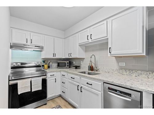 203-1350 Josephine St, Denver, CO, 80206-2242 | Card Image