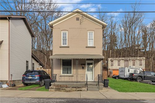 833 11th Ave, New Brighton, PA, 15066-1534 | Card Image