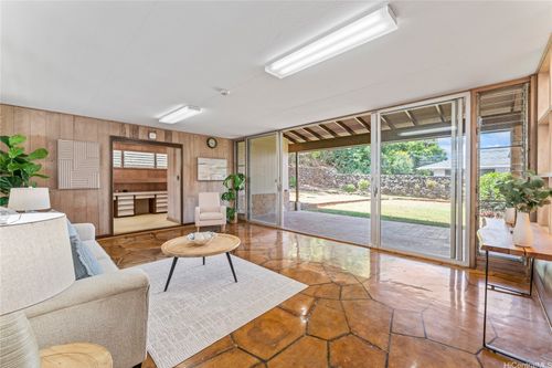 1553 Mahiole St, Honolulu, HI, 96819-1752 | Card Image