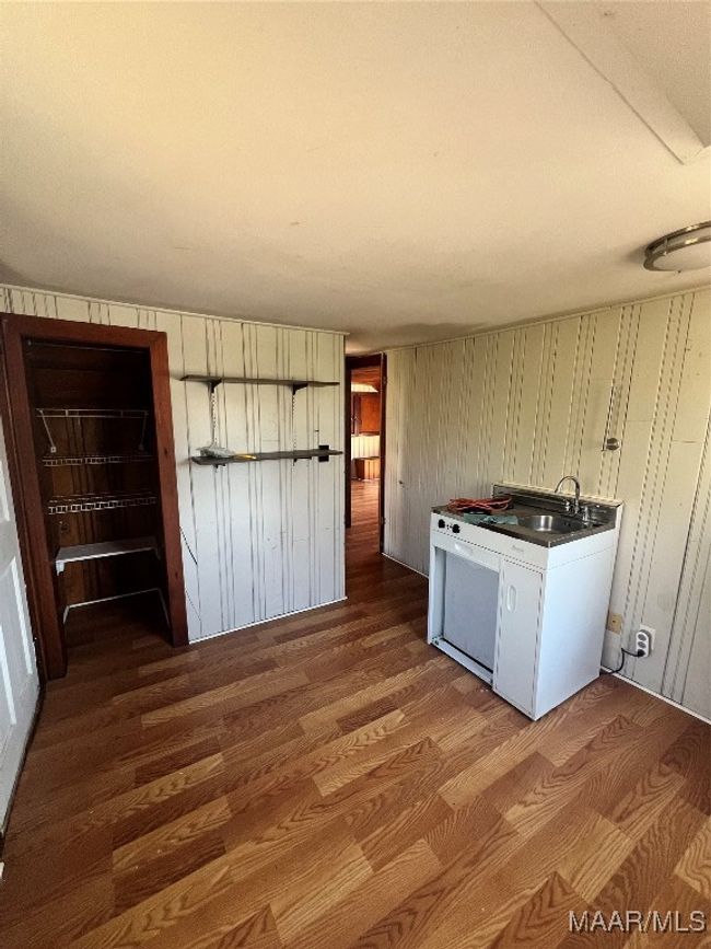 Upstairs kitchenette | Image 14
