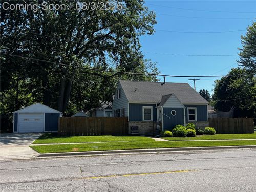 2606 Stone St, Port Huron, MI, 48060-2843 | Card Image