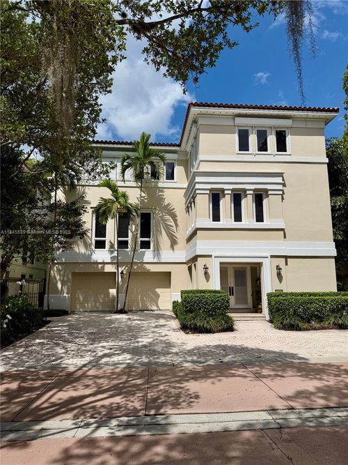 3508 Bayshore Villas Dr, Miami, FL, 33133-3200 | Card Image