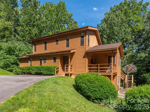 1575 Red Maple Dr, Waynesville, NC, 28785-5971 | Card Image