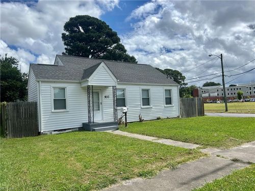 937 Stewart St, Chesapeake, VA, 23324-2566 | Card Image