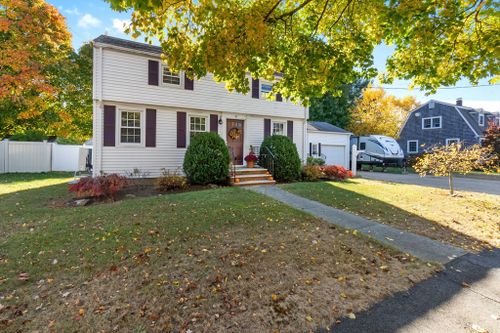 6 Crestline Cir, Danvers, MA, 01923 | Card Image